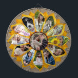 Familjefotokollage Solros Burlap 13 Bilder Easy Darttavla<br><div class="desc">Du kommer inte att hitta ett bättre, mer unikt sätt att visning din familj eller bröllop bilder än det här vackra solrosfotokollaget med en enda sort. Det finns totalt 12 petaler, var och en med sitt eget bild. Dessutom kan du lägga till ett bild i blomans centrum. Utformningen innehåller också...</div>