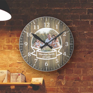 Familjefotomall Rustic Wood Rund Klocka