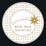 Familjehemmet med Kärlek Helgdag Baking | GULD Runt Klistermärke<br><div class="desc">Skapa klistermärken för att märka dina hemlagade helgdag,  godis,  mattor,  party favors och mer med en guld-snöflingdesign på en skarp vit bakgrund med liten guld-stjärnburst mönster gräns och ditt budskap i snyggt. Anpassa för dina hemgjorda helgdag.</div>