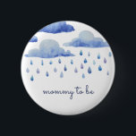 Familjemedlem för barnskor med vattenfärgskluster  knapp<br><div class="desc">Skapa egna anpassningsbar Watercolor Clouds Baby Shower Anpassningsbar Family Member-knappar med hjälp av dessa mallar i Cali Graphics. Den här söta babyduschdesignen har vattenfärgsmoln och regndroppar och elegant-typografi. Anpassa dessa knappar genom att klicka på "Anpassa" och ange texten i mallrutorna. Om du vill ändra något annat än texten rullor du...</div>