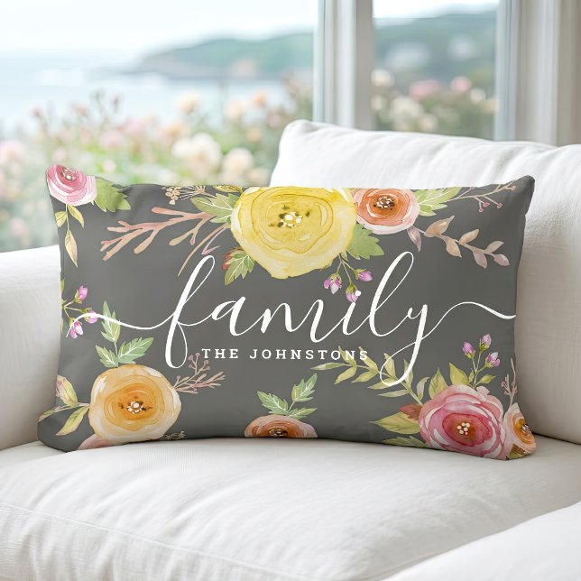 Familjemonogram grått gult blomster vattenfärg chi lumbarkudde (Skapare uppladdad)