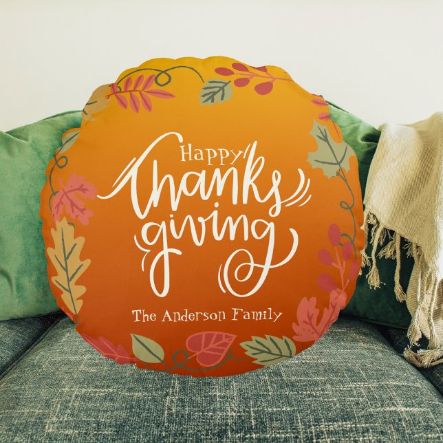 Familjen Namn Modern hösthösten i Happy thanksgivi Rund Kudde (Skapare uppladdad)