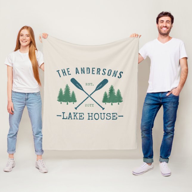 Familjen Namn Sjö House Rustic Oars Gräs Träd Fleecefilt (På plats)