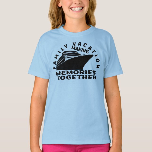 FAMILJEN VACATION. T SHIRT (Framsida)