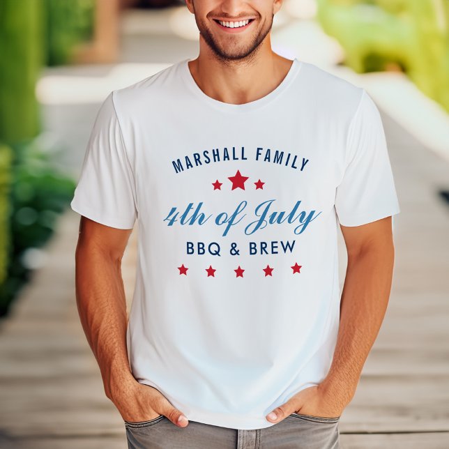 Familjenamn 4 juli BBQ och öl T Shirt (Skapare uppladdad)
