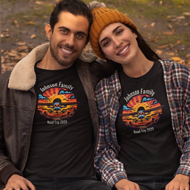 Familjens egen landsvägsresa Bergsolnedgång Retro T Shirt (Skapare uppladdad)