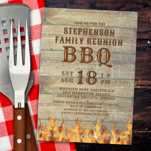 Familjereunion BBQ Rustic Wood Flames Inbjudningar
