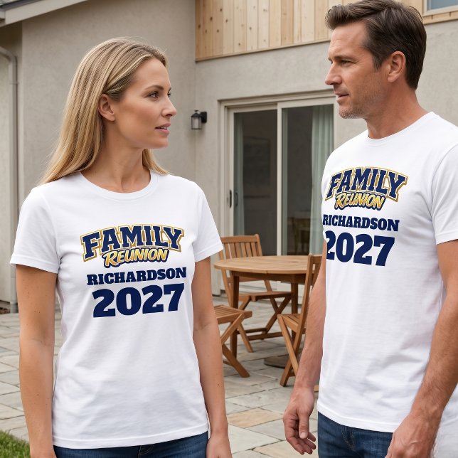 Familjesammankomst Anpassat Namn År T Shirt (Skapare uppladdad)