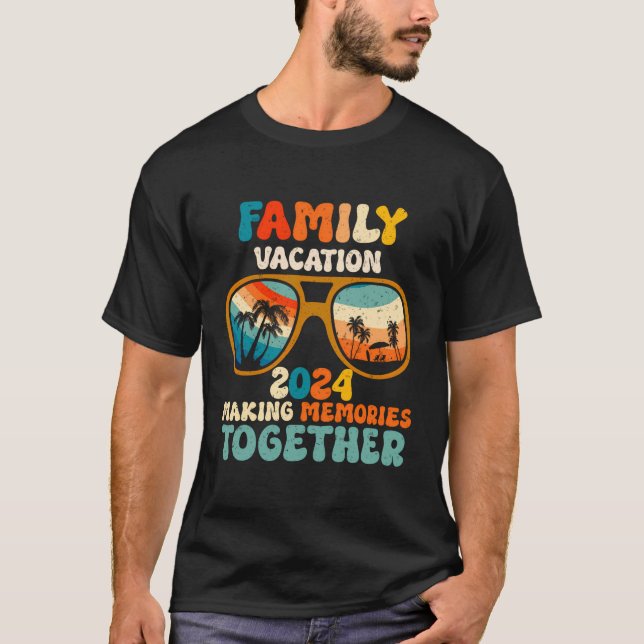 Familjesemester 2024 Sommarstrand Matchning Making T Shirt (Framsida)