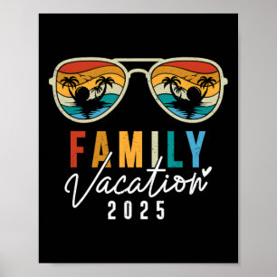Familjevaccination 2025 Beach Summer Manar Women K Poster