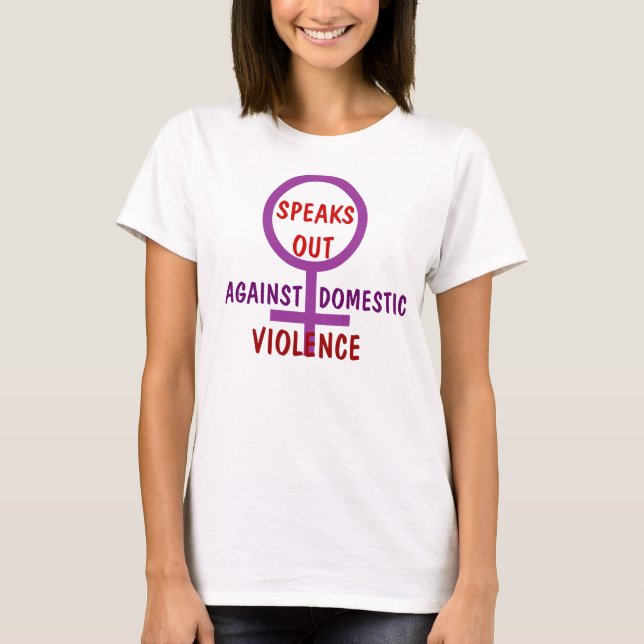 FAMILJEVÅLD som HON är, TALAR UT T-tröja T Shirt (Framsida)