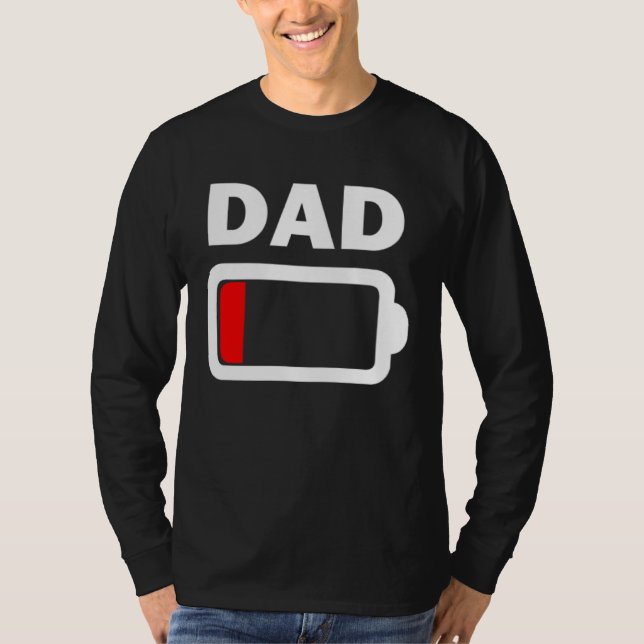 Family Battery Low Battery Dad T Shirt (Framsida)