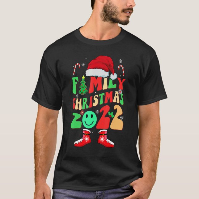 family christmas 2022 groovy Pajama matching Santa T Shirt (Framsida)