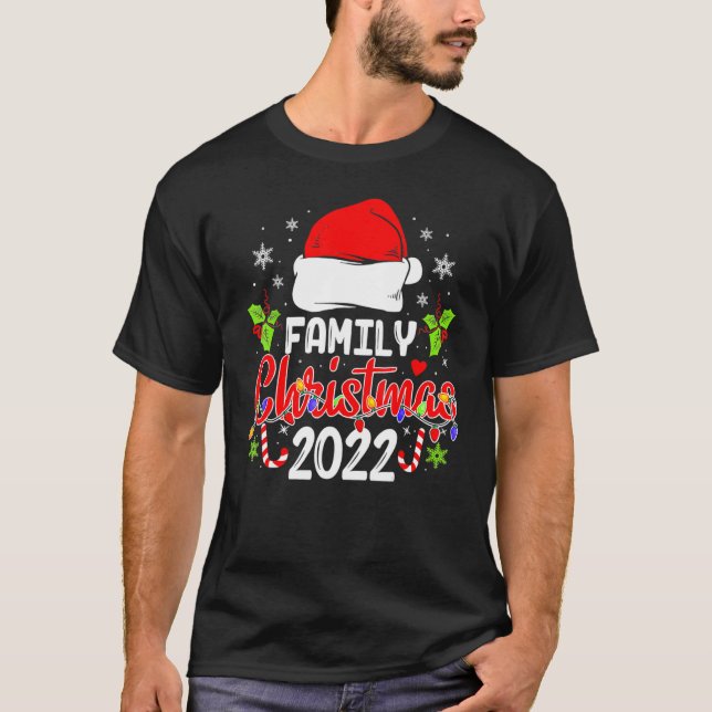 Family Christmas 2022 Matching Outfit Squad Santa  T Shirt (Framsida)