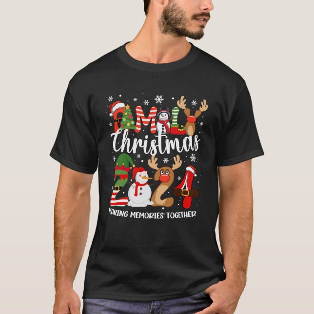 Family Christmas 2024 Matching Outfit Santa Xmas S T Shirt (Framsida)