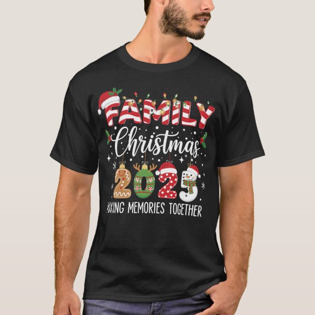 Family Christmas 2025 Matching Costume Xmas Squad  T Shirt (Framsida)
