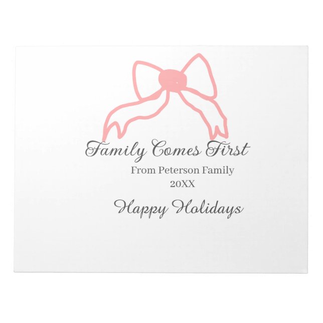 Family comes first red bow family name holidays anteckningsblock (Framsida)