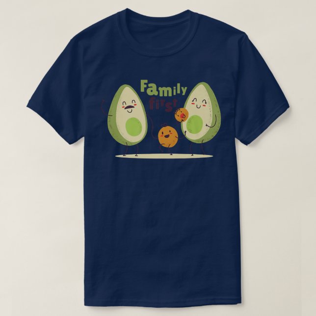 Family first Avocado T Shirt (Design framsida)