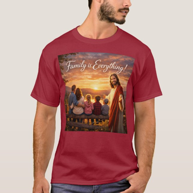 Family is Everything T-Shirt (Framsida)