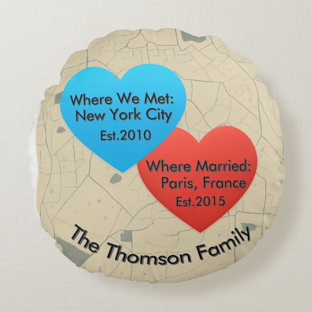 Family Love Journey Pillow – Personalized Map Hear Rund Kudde (Framsidan)