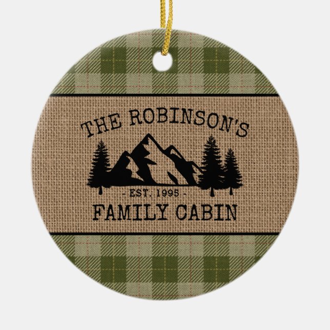 Family Namn Cabin Träd Sage Grönt Pput Burlap Julgransprydnad Keramik (Framsidan)