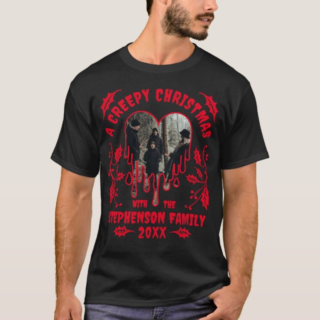Family Namn Photo Red Heart Creepy jul T Shirt (Framsida)