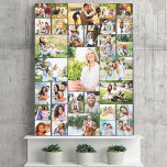 Family Photo Collage 31 Bild Mörk Grått<br><div class="desc">Fotogalleriet i anpassningsbarna kan visa 31 av ditt favoritbilder. Den här snyggt gallery-inslagna canvas wall-konsten har en bakgrundspalett av mörk grått - men du kan gärna redigera det här valet till kostym om din hemdekoration. Fotomallen skapar fotokollage och visning av det uppladdade bilderna i olika kvadratiska, landskaps- och porträtt-format som...</div>