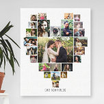 Family Photo Collage Heart 25 Bilder Namn White<br><div class="desc">Visning dina familjeminnen eller bröllop-minnen med den här vackra fotosamlingsmassan i vitt med bilder i form av ett hjärta. Den här söta designen innehåller utrymme för 25 fotografier: 14 vågrät, 2 lodrät och 9 Instagram-stil kvadrat. Bilderna justeras automatiskt för att skapa hjärtformen (t.ex. om du överför ett fyrkantigt foto i...</div>