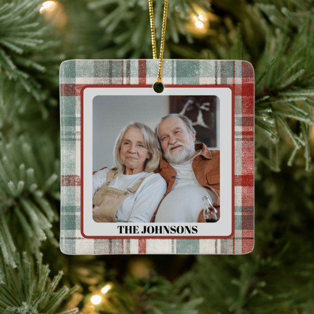 Family Photo Red & Green Plaid Christmas Ornament (Träd)