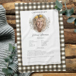 Family Recipe Keepsake Photo Gingham Kökshandduk<br><div class="desc">Keepsake family recipe tea towel. Share uncle Jim's chili recipe or great aunt Aggie's all time favorite thanksgiving casserole dish. Elegant and simple template design can easily be adjusted to share your family recipes as mother's day, birthday, or Christmas gifts. Custom family name with initials. Colors can be changed. Great...</div>