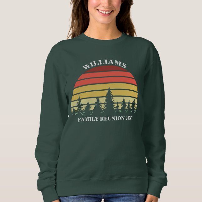 Family Reunion Anpassningsbar Camping Resa Sunset  T Shirt (Framsida)