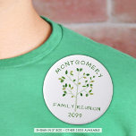 Family Reunion Grönt Family Träd Personlig Knapp<br><div class="desc">Skapa personlig-knappar för familjeåterförening eller familjesamlingshändelser. Utformningen har en modern, minimalistisk utformning av familjen träd i gröntens nyans och anpassningsbarnas text (exemplet visar NAMN FAMILY REUNION och år). All text kan ändras, inklusive teckensnittet stil och färg. Ta bort valfri exempeltext om du vill lämna området tomt. ASSISTANS: Om du vill...</div>