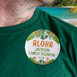 Family Reunion Tropical Handflatan Aloha Watercolo Knapp<br><div class="desc">Tropical eller Hawaiian luau themed personlig Family Reunion keepsakknappar med vattenfärg tropiska handflatan löv och blommor och anpassningsbar text i ditt val av teckensnitt stilar och färg. Provet visar ALOHA och NAMN FAMILY REUNION. ALTERNATIV: Exemplet visas på 2, 25-tumssidan - andra storlekar finns på beställningssidan. ASSISTANS: Om du vill ha...</div>