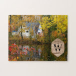 Family Sjö House Photo Monogram Keepsaki Rustic Pussel<br><div class="desc">Underbar gåva till hela familjen: Det här fotopusslet har din favorit bild i din familj att komma bort längs med en vintage logotyp av rustik trä som är utformad för din familjemonogram,  namn och år. Perfekt närvarande för mor- och farföräldrar eller för uthyrning av flygplan.</div>