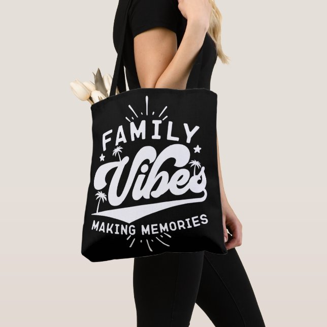 Family Vibes Skapar minnesmärkesprogram som funger Tygkasse (Närbild)