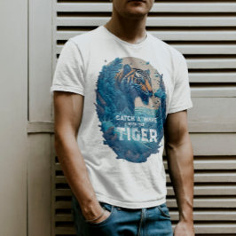 Fånga en våg med tigern - gåva till surfer t shirt