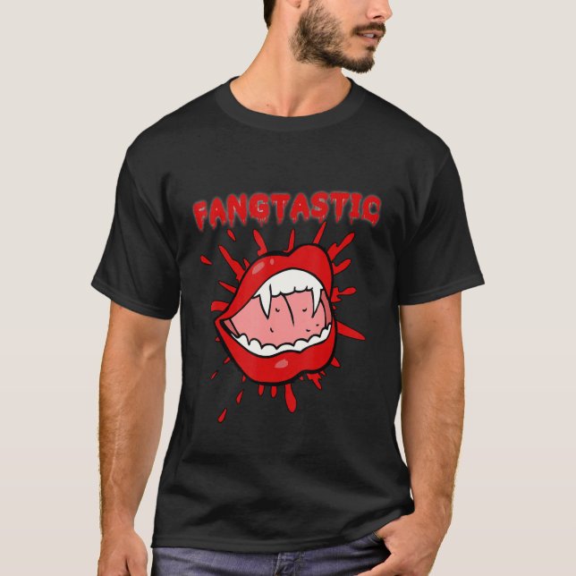 Fangtastic Halloween Vampire Fangs Bloody T Shirt (Framsida)