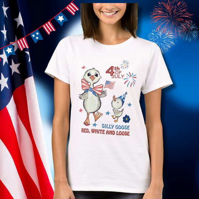 Fånig Goose med Flagga & Bow 4 juli T-Shirt ( Silly Goose with Flag & Bow 4th of July T-Shirt )