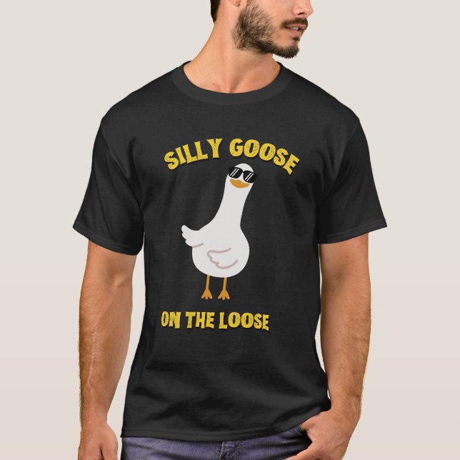 Fånig Goose på Loose T Shirt (Framsida)