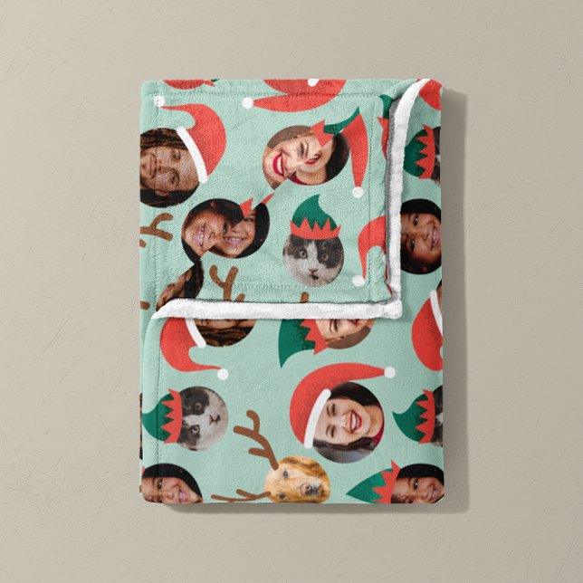 Fåniget Mint och Coral - julbesättning sex foton Fleecefilt (Christmas Crew six photo fleece blanket in mint and coral)