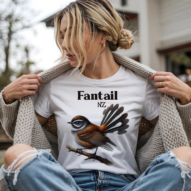 Fantail - Nya Zeelands nationella fågel T Shirt (Skapare uppladdad)