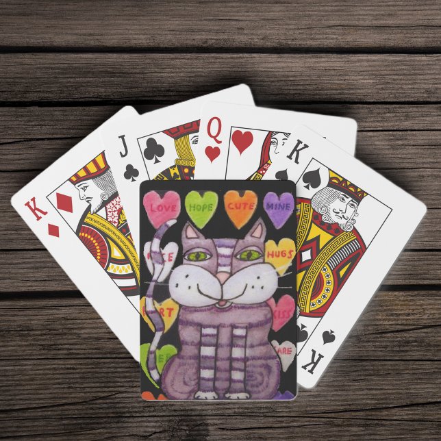 Fantasi Lila Katt Färgglada Godis Hjärtan Spel Kort (Purple cat green eyes on wall of Valentine candy hearts on black deck of playing cards.)