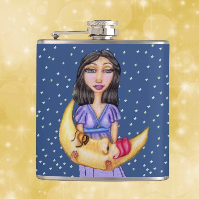 Fantasi Sövande Halvmåne Kvinna Ansikte Fickplunta (Lady in purple nightgown holding sleeping crescent moon with face stars on blue drinking flask.)