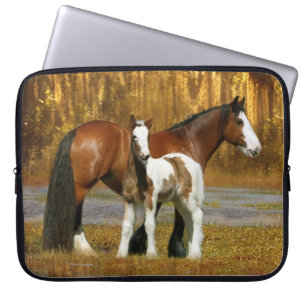 Fantasihästar: Mare & föl Laptop Fodral