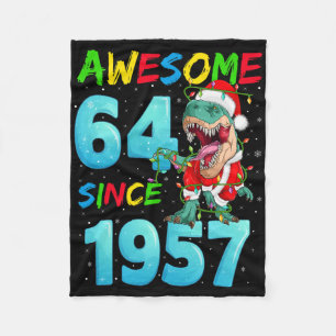 Fantastisk 64 Sedan 1957 Dinosaurie 64-årsdag Chri Fleecefilt