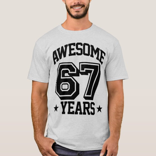 Fantastisk 67 år tee (Framsida)