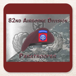 Fantastisk 82:a Airborne Paratrooper Beret Underlägg Papper Kvadrat