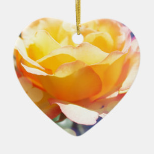 Fantastisk blomma från gul ros. Floral-fotografi. Julgransprydnad Keramik