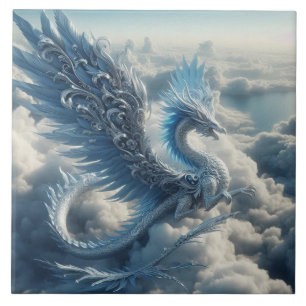 Fantastisk Dragon omgiven av moln Kakelplatta