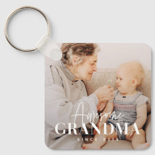 Fantastisk Grandma sedan 20XX Simple Elegant Photo Nyckelring